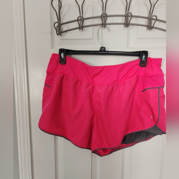 Danskin Now Hot Pink Athletic Shorts - Picture 1 of 11